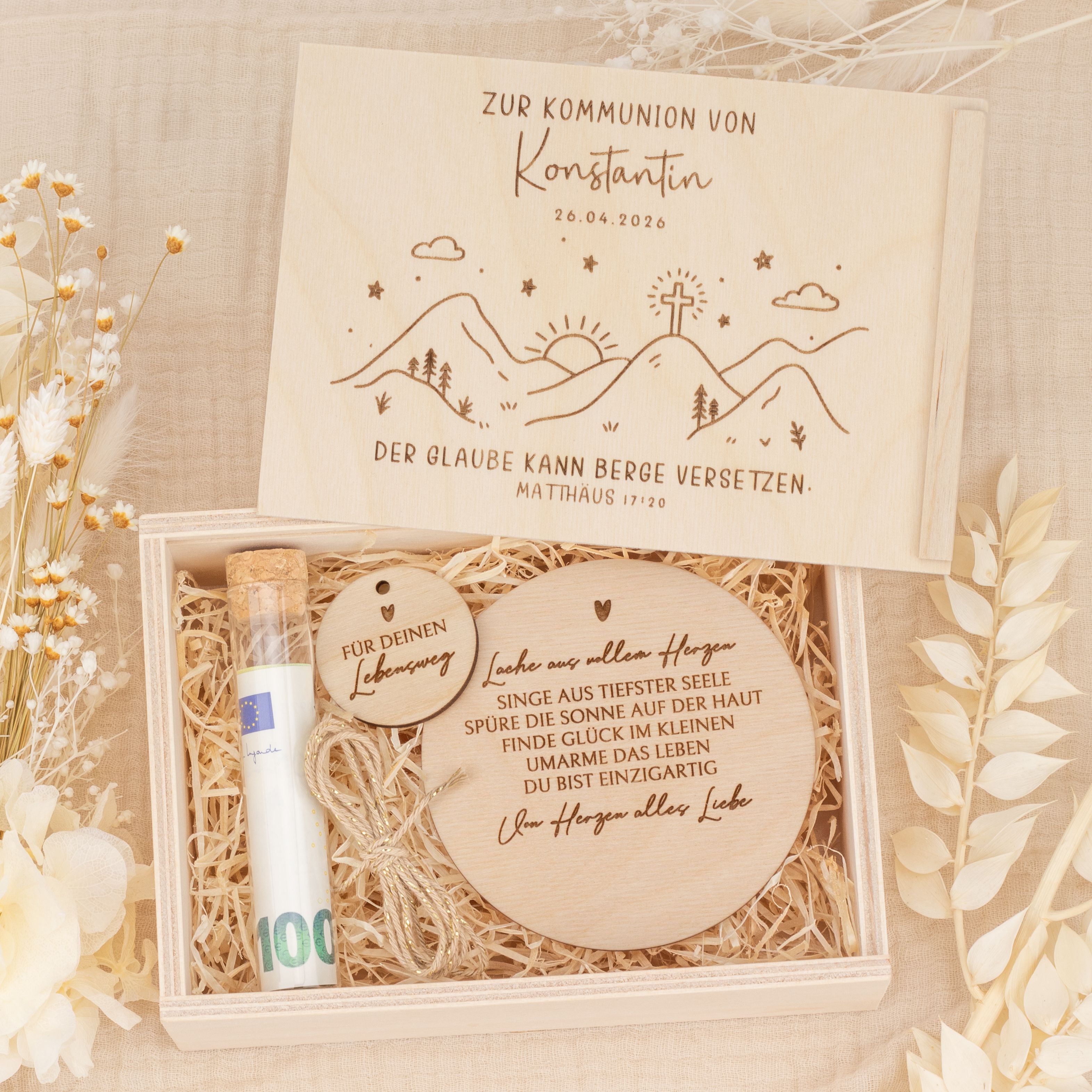 Personalisiertes Geldgeschenk zur Kommunion - Holzbox "Berge & Kreuz" mit Namen & Datum