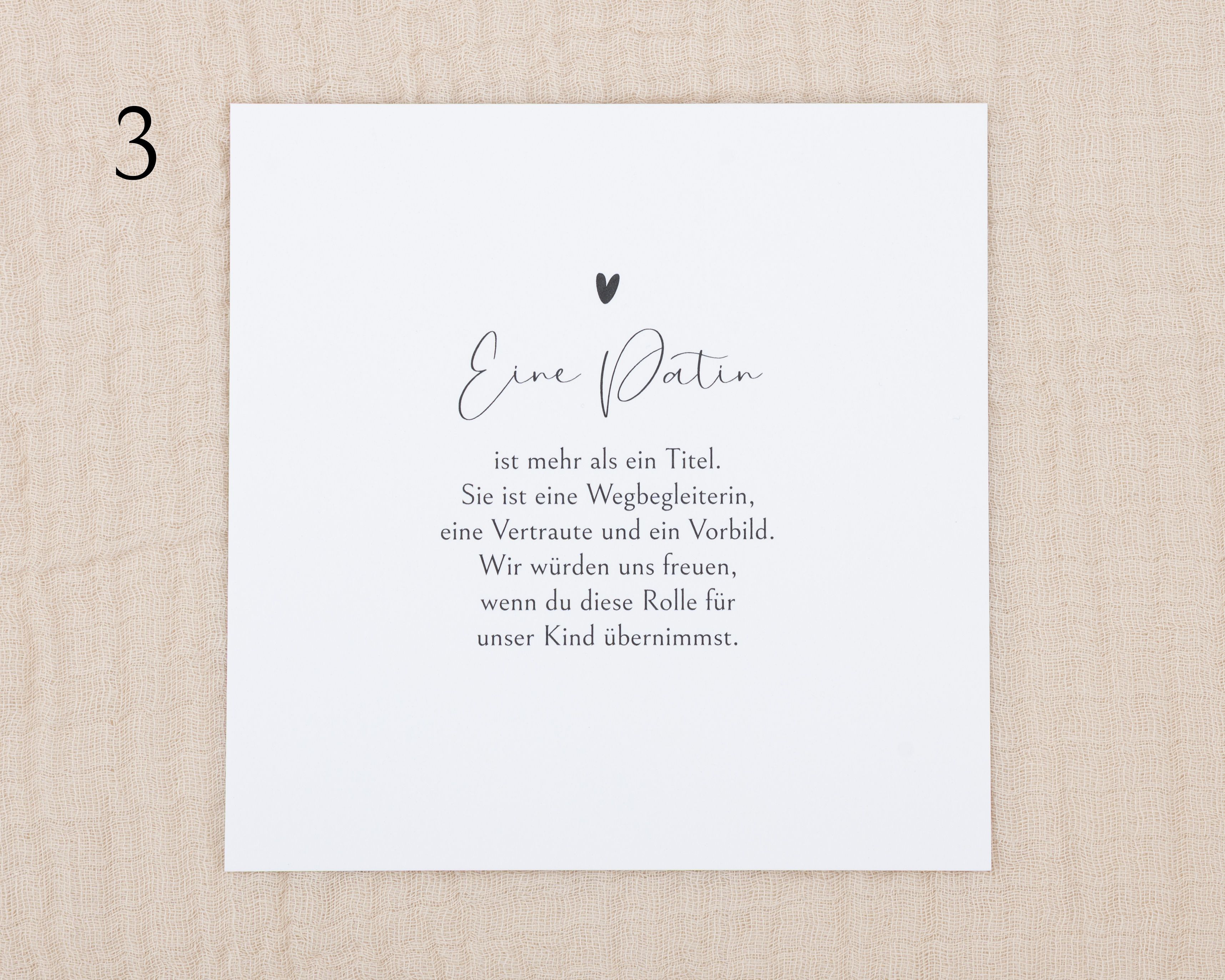 Personalisierte Geschenkbox zur Patenfrage mit Einlegekarte - die einen emotionalen Text und ein kleines Herzsymbol zeigt