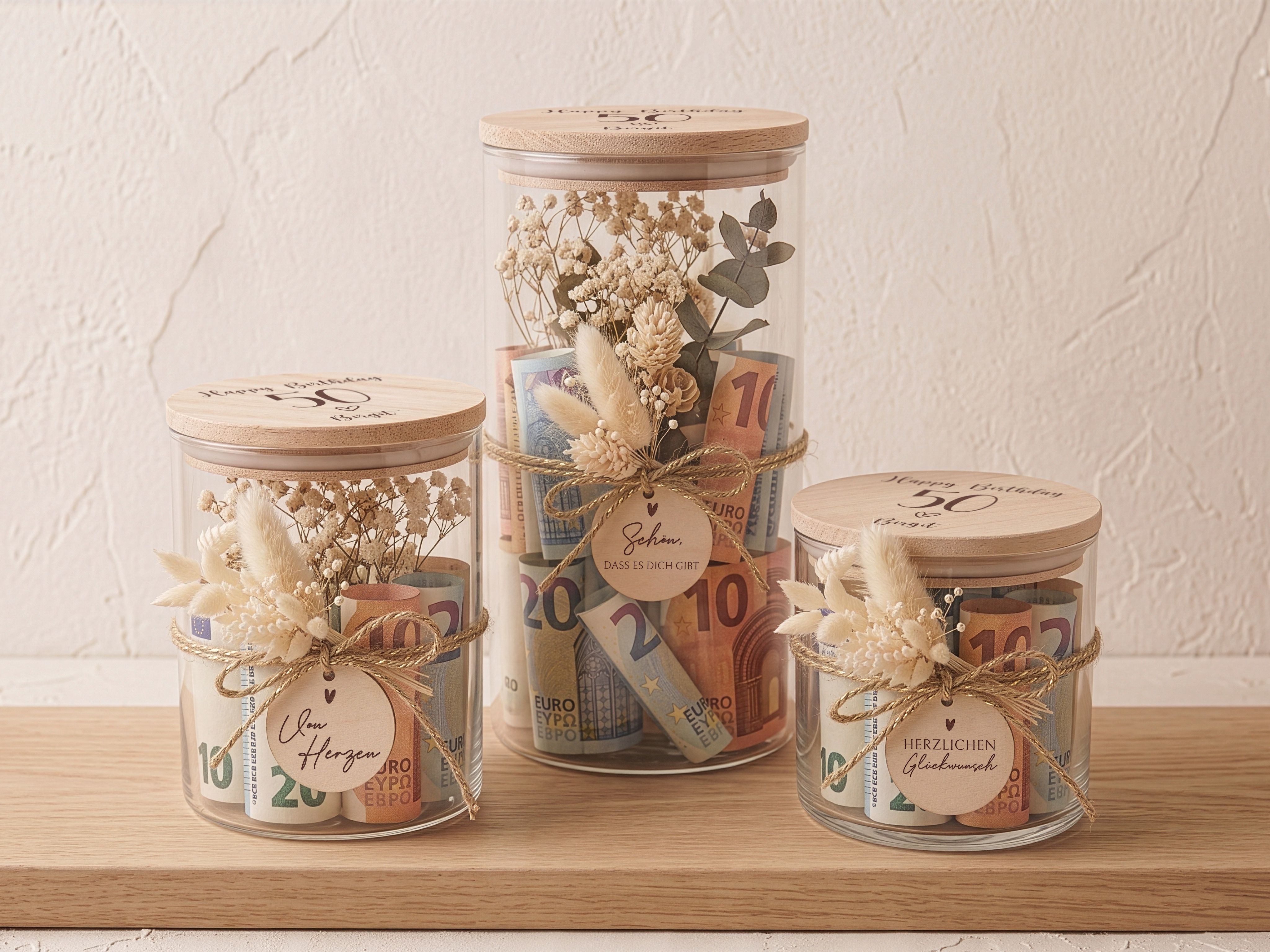 Geschenke, Geldgeschenke und Geschenkverpackungen zum Geburtstag mit Gravur. Persönlich gestaltet, hochwertig gefertigt und direkt schön zum Verschenken.